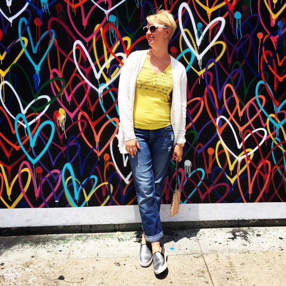 Meet your Posher, Lindsay - Picture 2 of 4